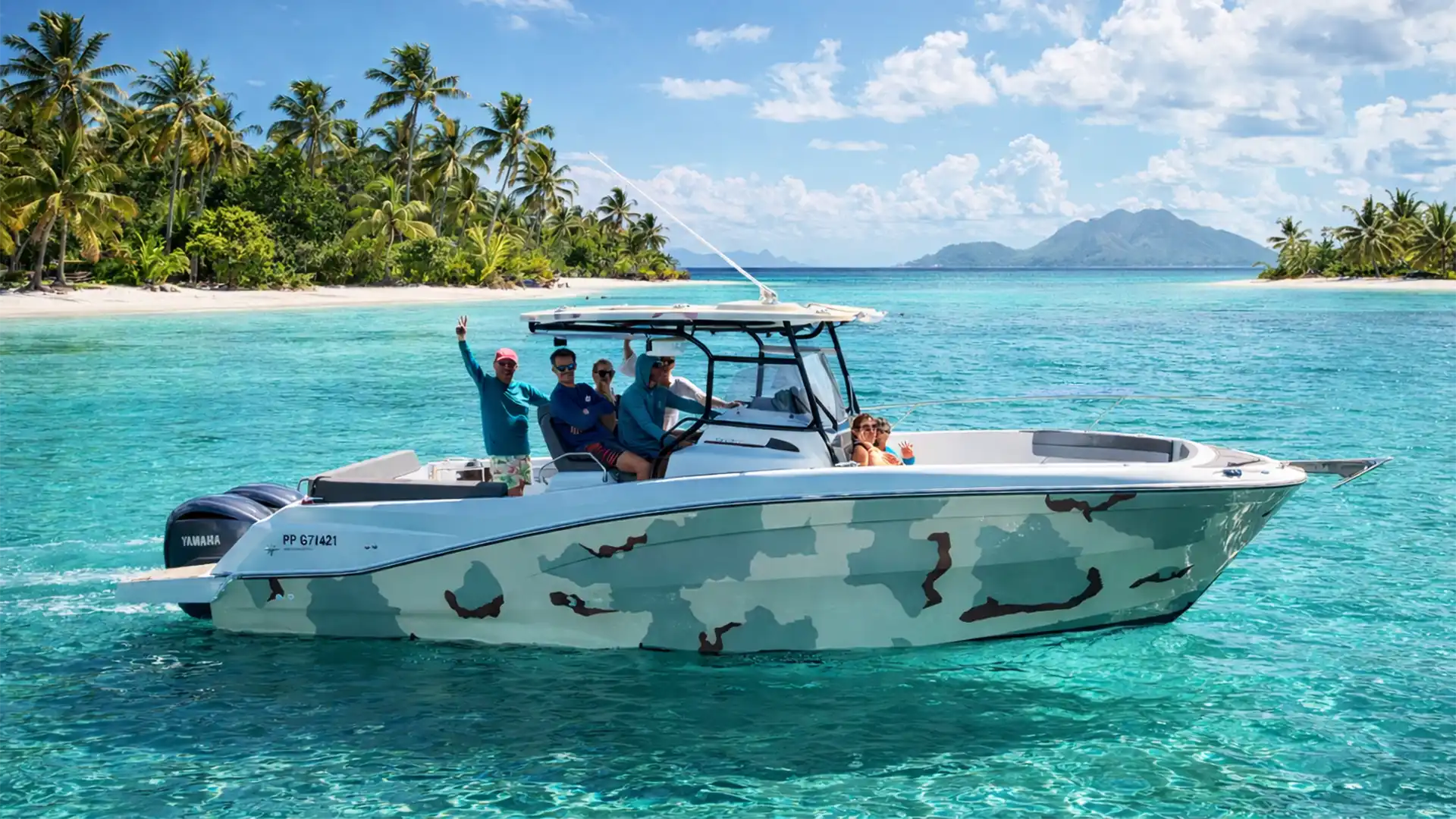 Excursion privatisée en bateau dans l’archipel guadeloupéen, navigation en eaux turquoise vers Petite-Terre, Marie-Galante, Les Saintes et l’îlet Caret dans le Grand-Cul-de-Sac-Marin.