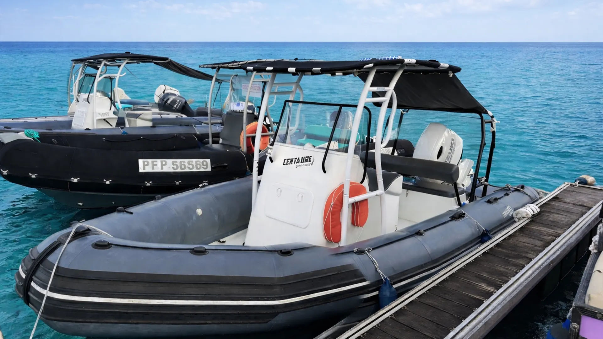 Location bateau semi-rigide Centaure 620 XL à Saint-François en Guadeloupe pour navigation vers Petite-Terre et La Désirade