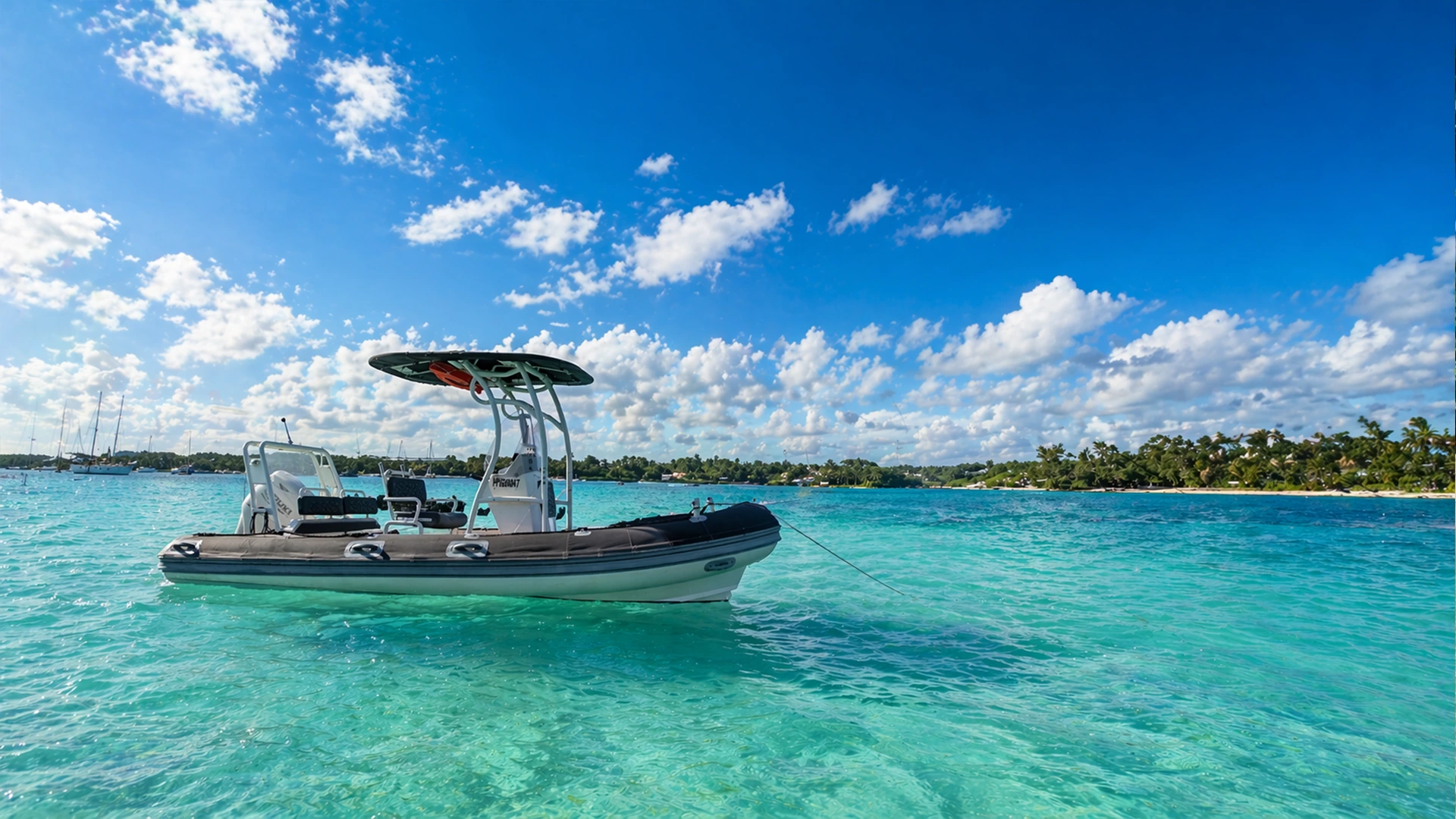 Location bateau à Saint-François en Guadeloupe pour Petite-Terre sur lagon turquoise